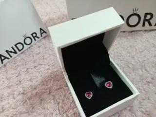 Pendientes Pandora Corazón Rojo y Plata