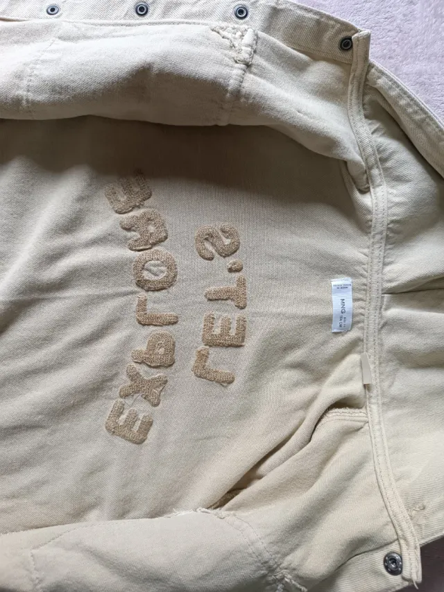 Cazadora  Marca de Mango   para niño con capucha