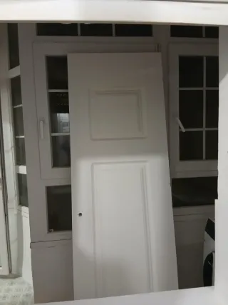 Puerta blanca