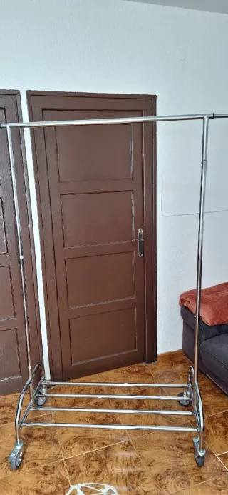 Perchero- zapatero  Metálico con Ruedas