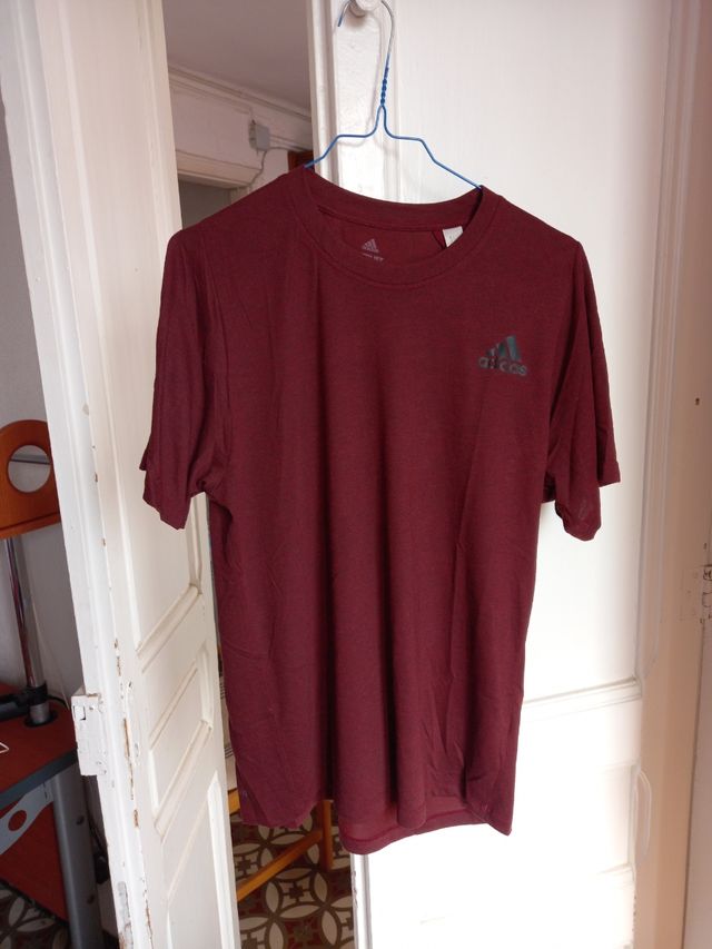 Camiseta Adidas Climalite granate talla M