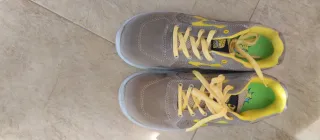 Botas de seguridad U-Power marrones y amarillas