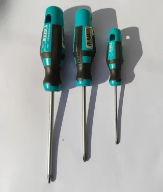 Lote Destornilladores Irazola Premium PH nuevos