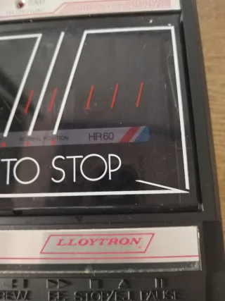 Gravador de Cassetes Lloytron Super Slim