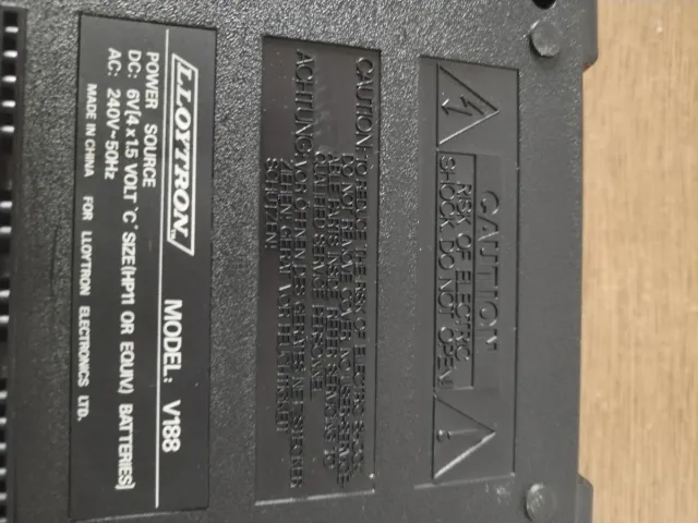 Gravador de Cassetes Lloytron Super Slim