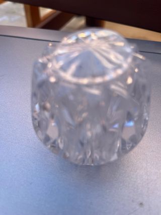 Llave de grifo de cristal tallado