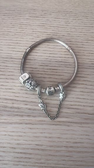 Pulsera Pandora Plata con Charms