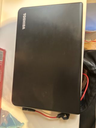 Ordenador portátil Toshiba negro