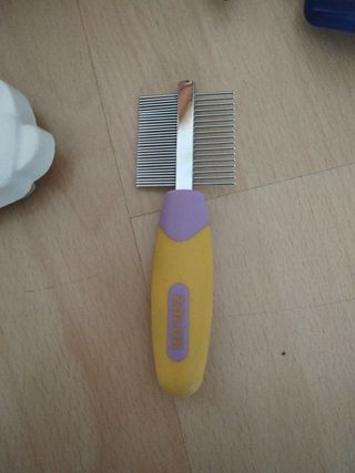 Lote de accesorios para conejos o roedores.