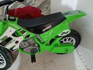 Moto Eléctrica Infantil Avigo Verde