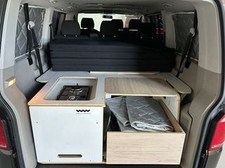 Volkswagen Caravelle 2017 Camper