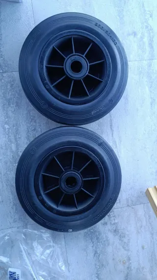 Ruota piena TENTE cerchione plastica