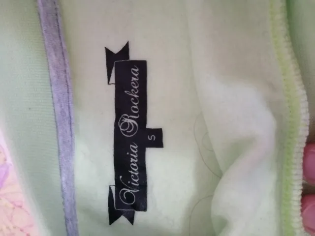 Sudadera verde menta con dibujo