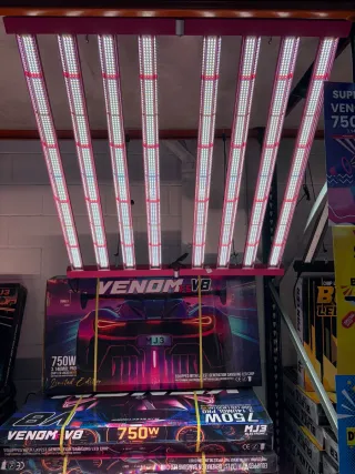 Luminaria LED VENOM V8 750W