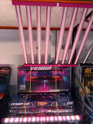 Luminaria LED VENOM V8 750W