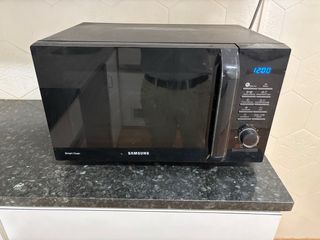 Microondas Samsung Smart Oven Negro