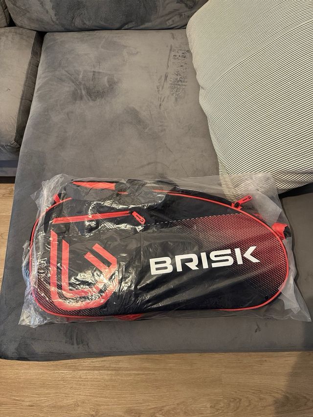 Mochila pádel Brisk negra y roja