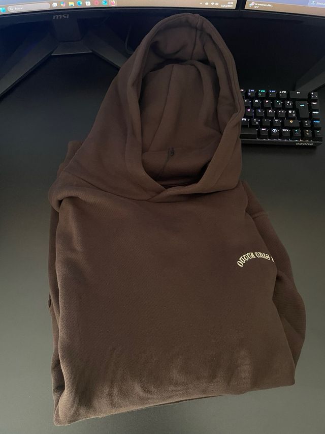 Sudadera Zara Marrón con Logo