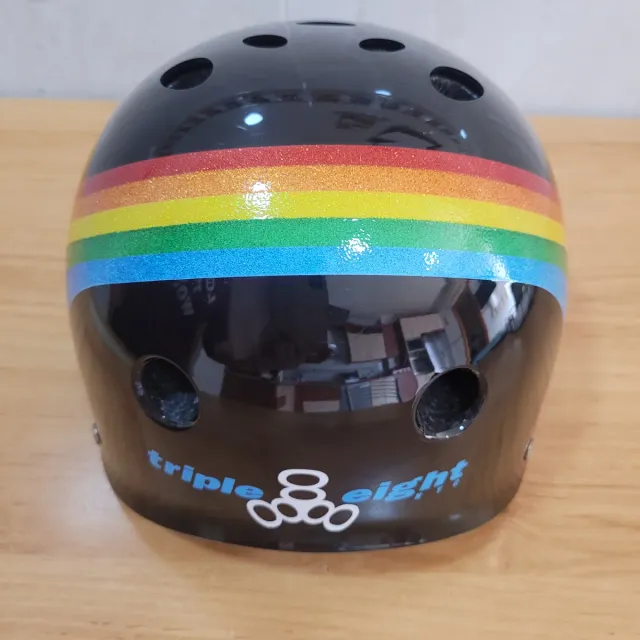 Casco Triple 8 Negro Arcoíris