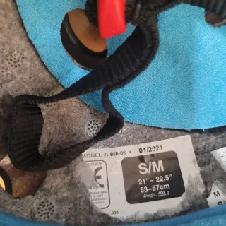 Casco Triple 8 Negro Arcoíris