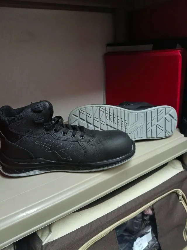 Botas de seguridad U-Power negras