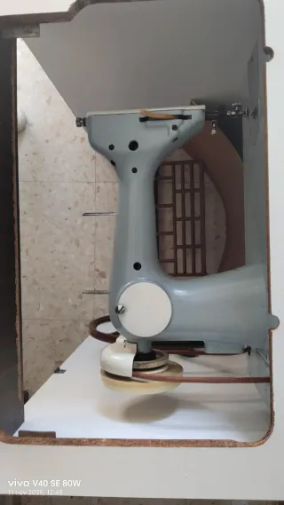 Máquina de Coser Sigma Mod. 101