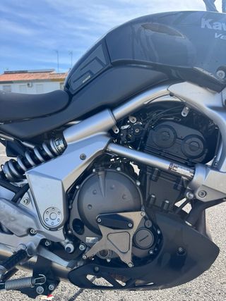 Kawasaki Versys 650 Negra