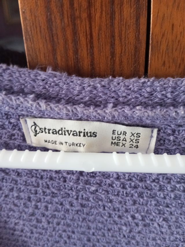 Chaqueta de punto trenzado morada