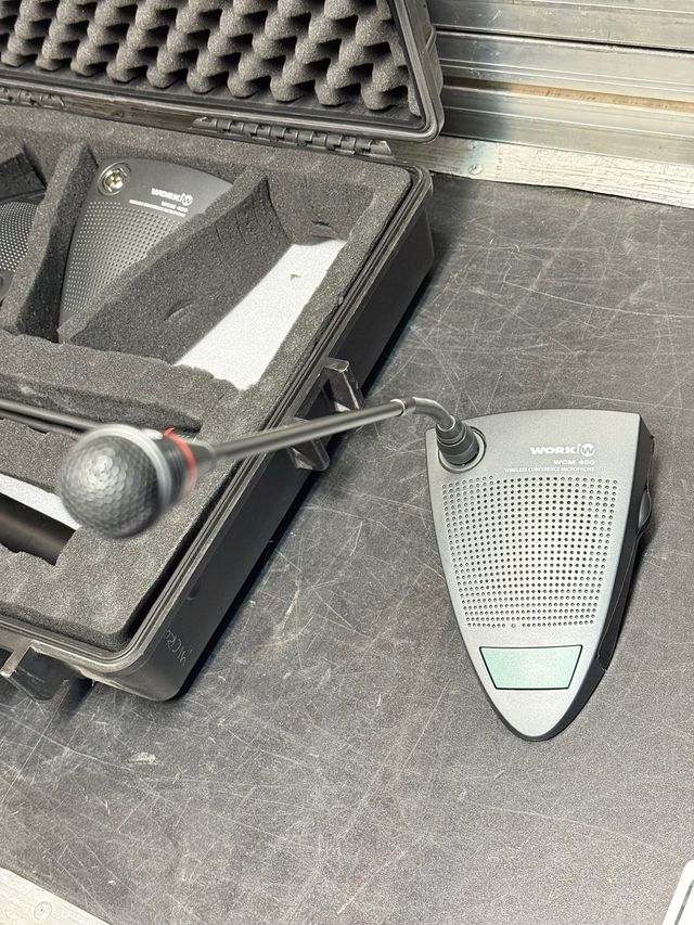 5 Micrófonos Inalámbricos con Rack