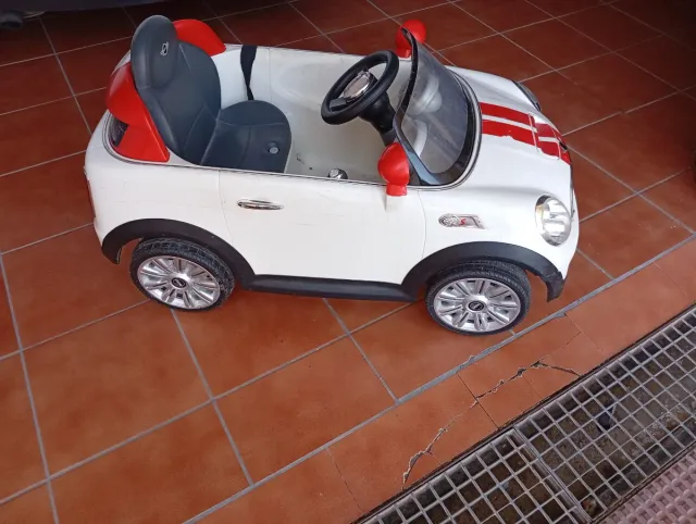 Coche Eléctrico Mini Blanco