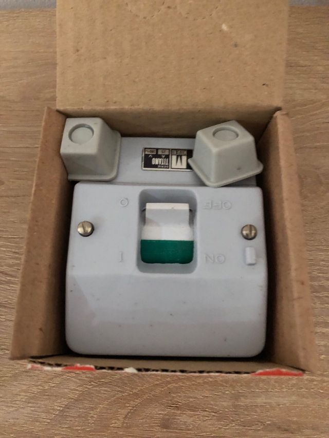 Interruttore Titano 25A 380V Tripolare 4703