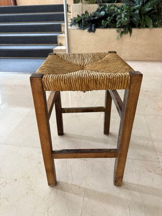 Banco vintage madera y mimbre