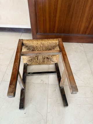 Banco vintage madera y mimbre