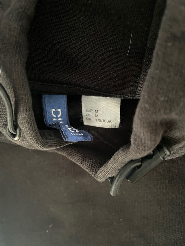 Sudadera Negra FUTURE MMXXV