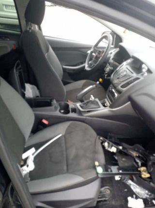 22572615 faro antiniebla delantero ford focus iii