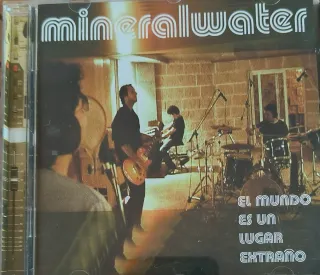 CD Mineral Water "El Mundo es un Lugar Extraño"