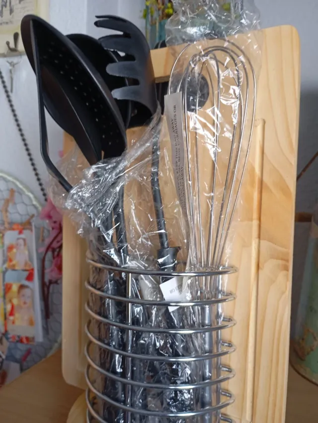 Bloque de cuchillos de madera con tabla de corte