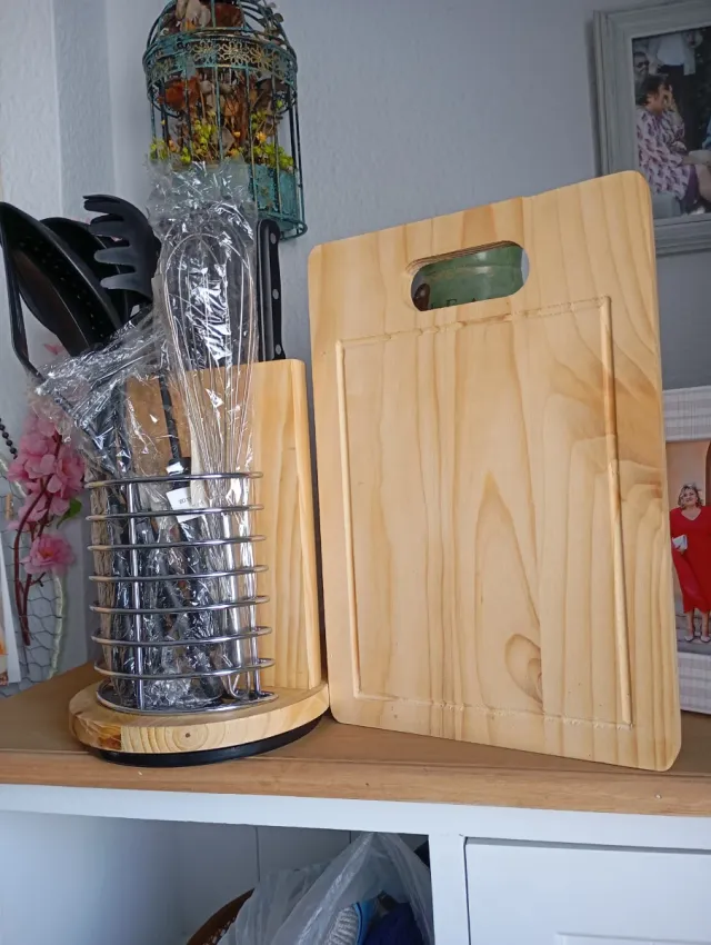 Bloque de cuchillos de madera con tabla de corte