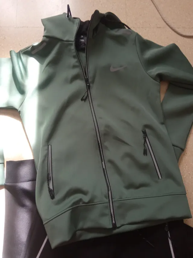 Chándal Nike niño verde y negro