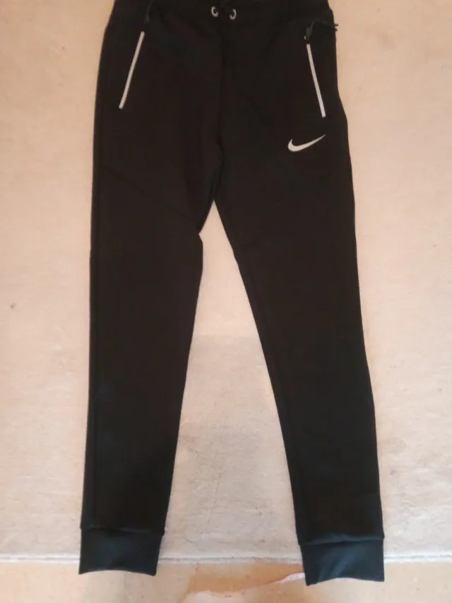 Chándal Nike niño verde y negro