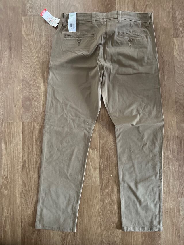 Pantalón Chino Dockers Slim Fit marrón nuevo