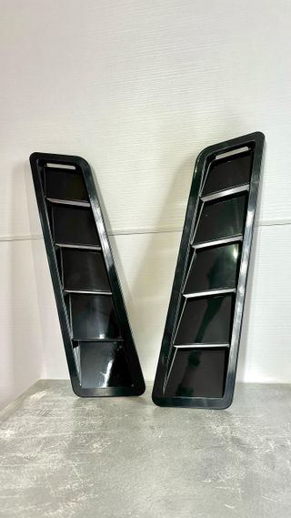 Griglie nere universali per auto