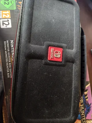 Nintendo Switch Edición Monster Hunter Rise