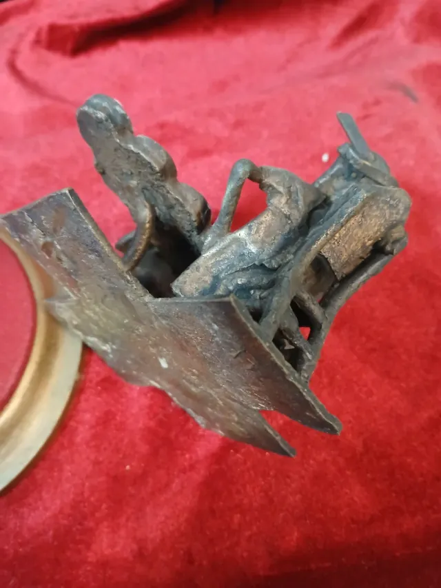 Bronce antiguo figura decorativa