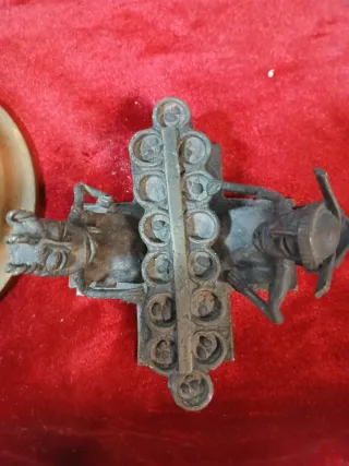 Bronce antiguo figura decorativa