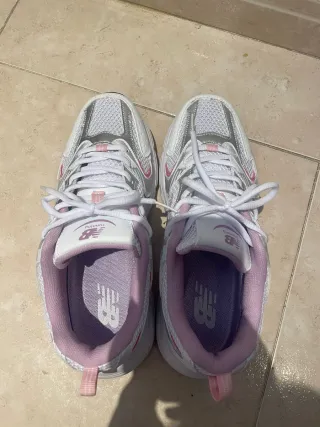 Zapatillas New Balance 530 Rosa y Blanco