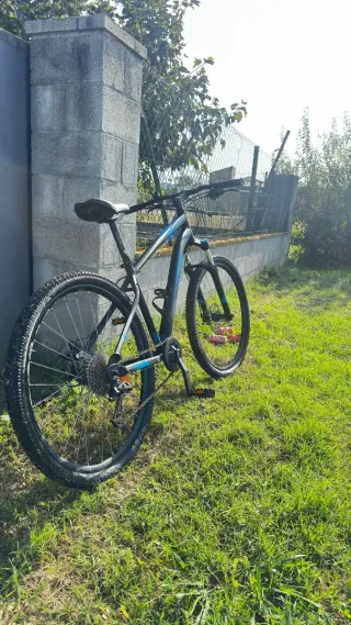 Bicicleta Rockrider con freno de disco