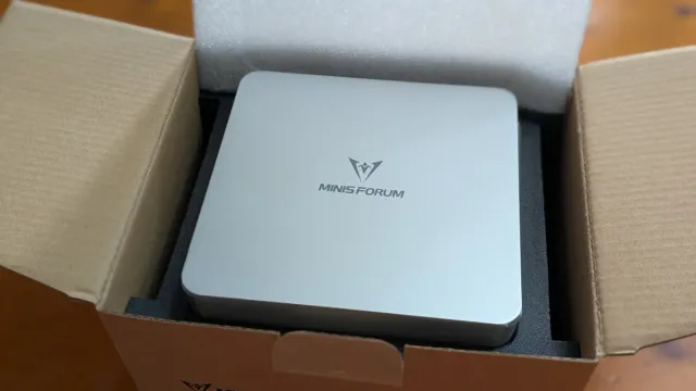 MINIPC MINISFORUM UN1250 Intel 1250p