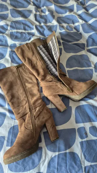 Botas altas tacón marrón