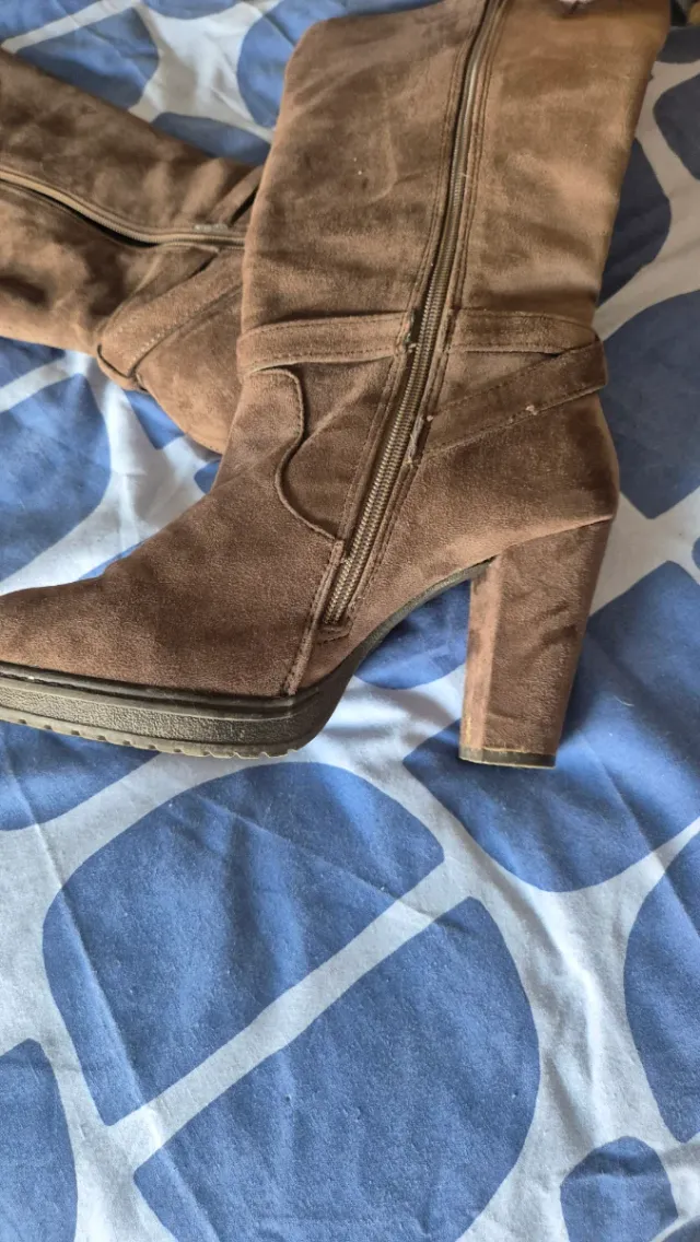 Botas altas tacón marrón